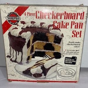 New Norpro 4 Piece Checkerboard Cake Pan Set #3813 MIB